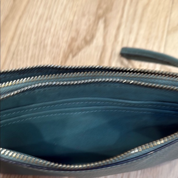 Coach Double Zip Leather Wristlet Mint Green - Picture 6 of 11